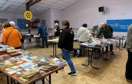 Foire aux livres salle du Plessix Balisson